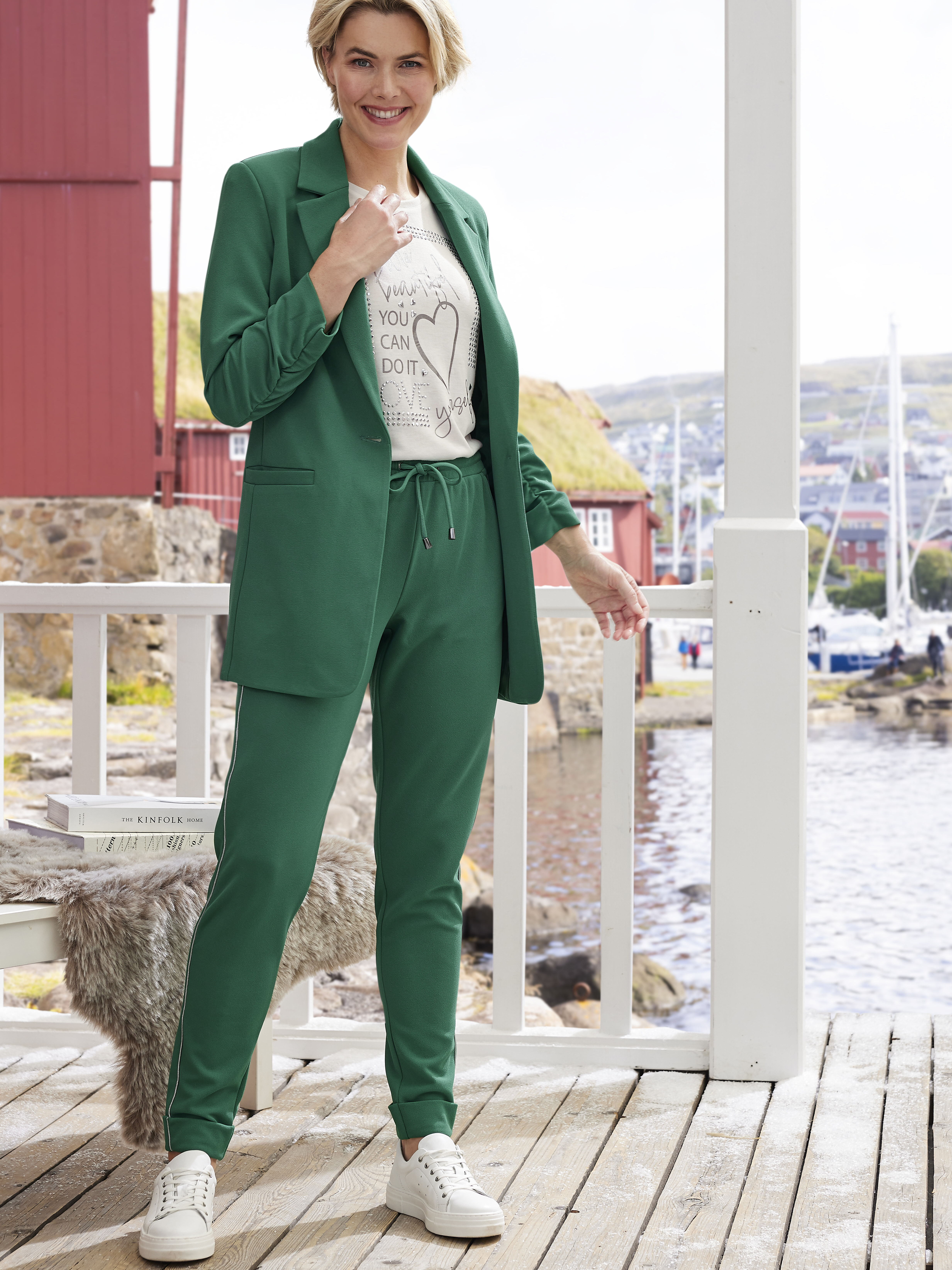 Wie kombiniert man am besten grüne Kleidung | KLiNGEL